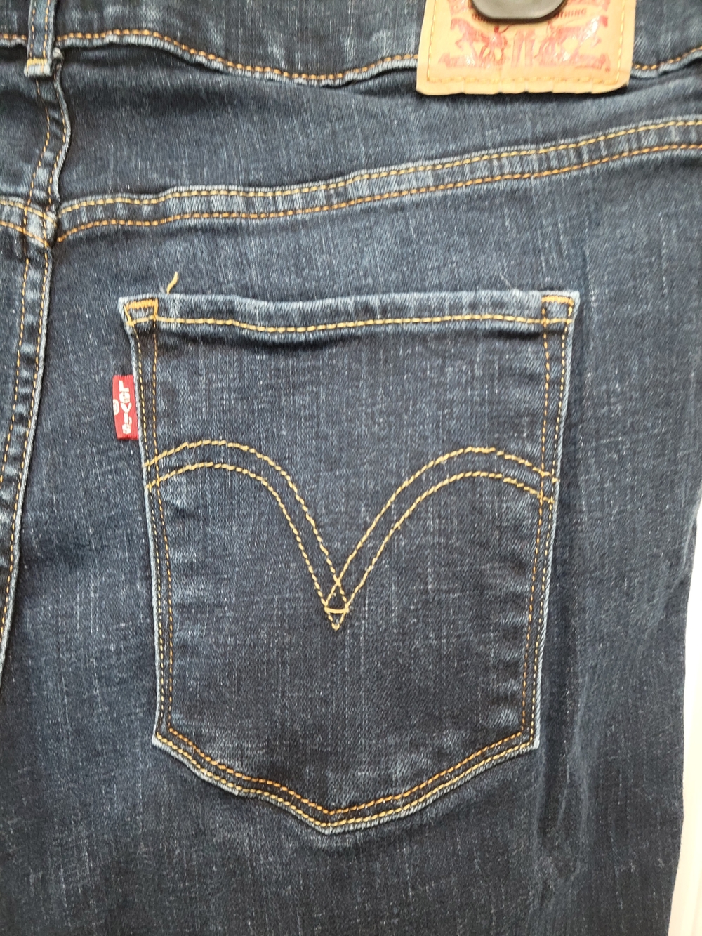 Levi's High-Waist Dark Blue Bootcut Jeans - Picture 6 of 16